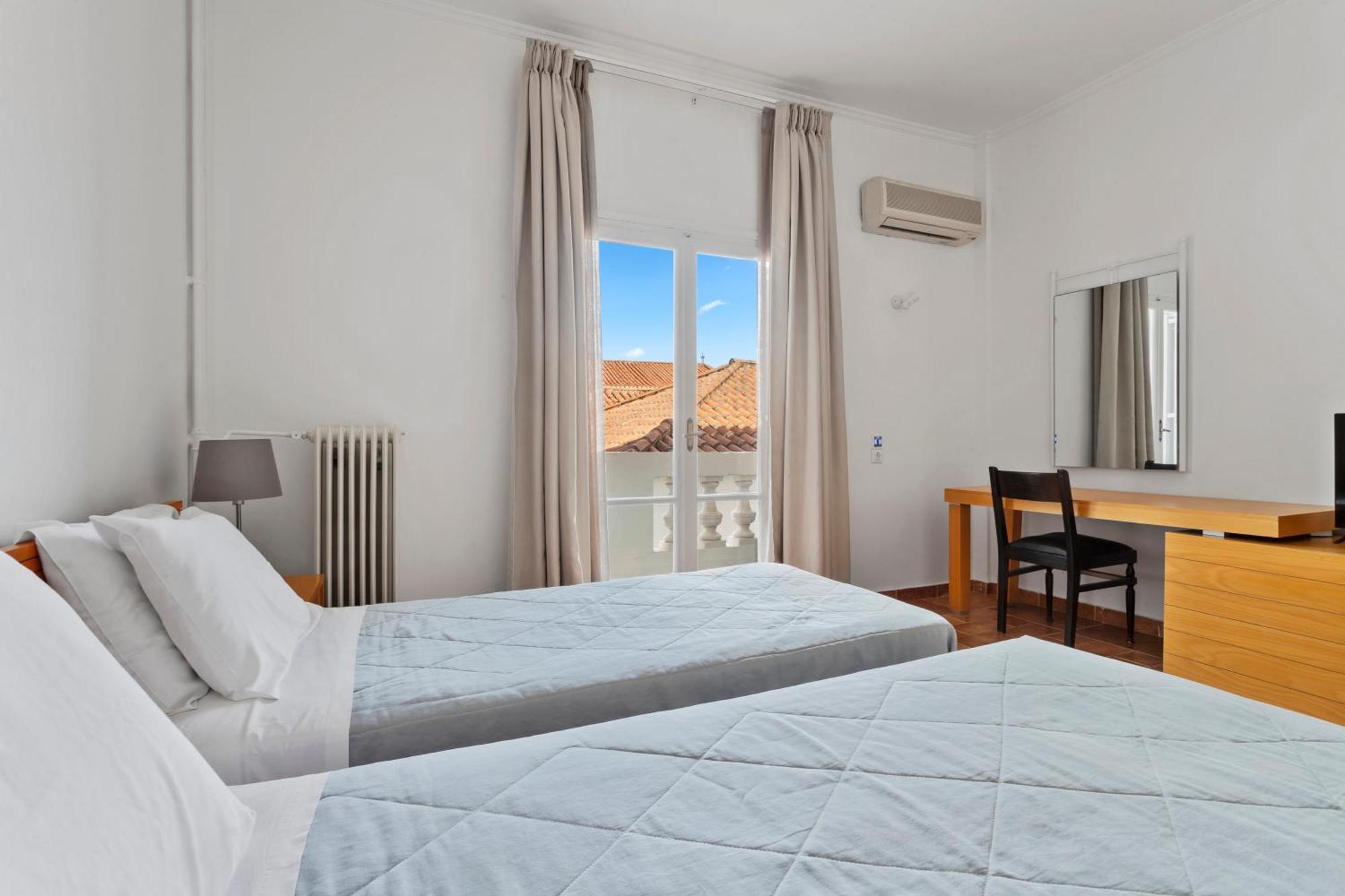 Hotel Roumani Spétses Eksteriør billede